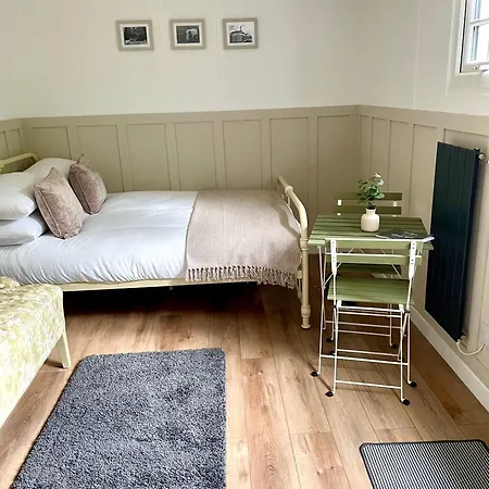 Rosewood Shepherds Hut Kemping Ingleby Greenhow